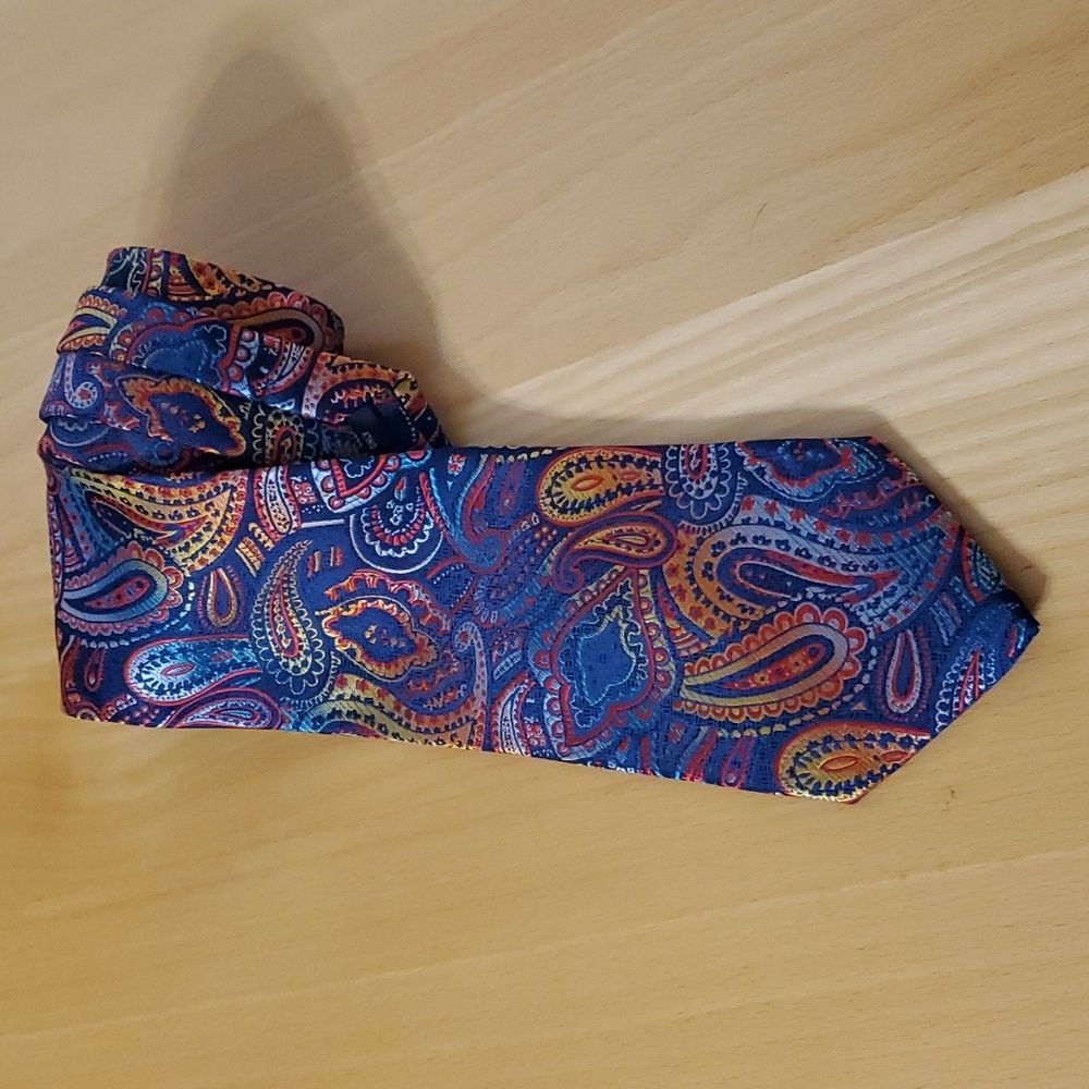 VERSE9 Colorful Paisley Print Tie